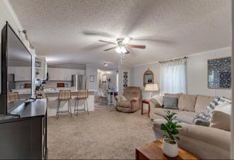 Rough River Lake Cabin Fishing allows 18 year olds to book a room