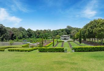 lavender cottage three large bedroom house has Balcony rooms