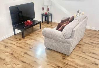 Serenity Guest Suite ~Pocatello allows 18 year olds to book a room