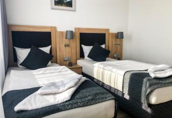 Hotel Bobr allows 18 year olds to book a room