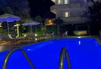 Vila Florika Hotel has Balcony rooms