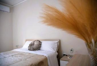 Campania Apartment Vesuvio Comfort -150m dalla stazione - 5km da Pompei has Balcony rooms