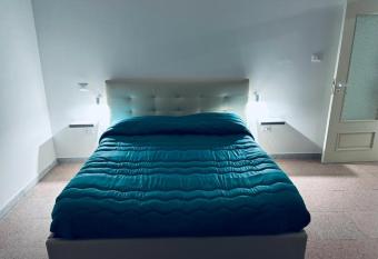 Dimora Nonna Rosa has Balcony rooms