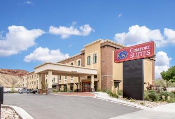 Comfort Suites Moab near Arches National Park allows 18 year olds to book a room