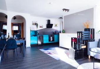 Terminal Design Apartment - Terrasse & waipuTV has Balcony rooms