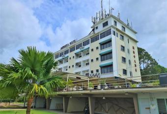 Merdeka Hotel Kluang has Balcony rooms