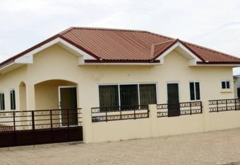 Lovely two-bedroom house near Aburi Accra has Smoking rooms