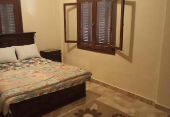                                                   has rooms with a private hot tub