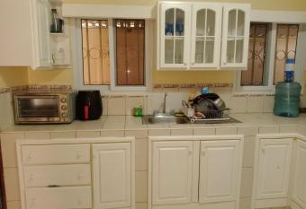 Hermosa casa de Hu  spedes has Balcony rooms