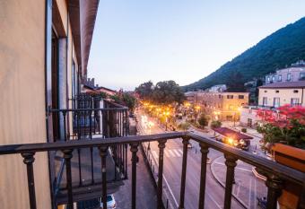 Roccamonfina Palace Hotel has Balcony rooms