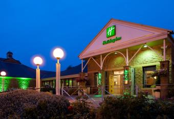 Holiday Inn Leeds Brighouse, an IHG Hotel has Balcony rooms