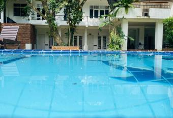 The Brothers allows 18 year olds to book a room