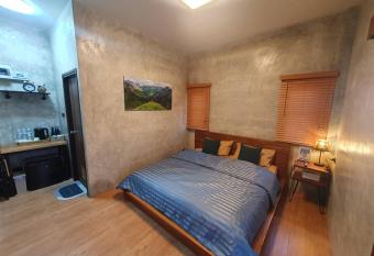 Kedthawa Homestay                             allows 18 year olds to book a room