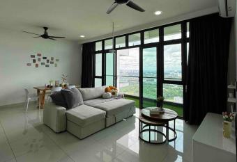 Green Haven 1BR, High Floor with Best View, 5 Pax has Balcony rooms