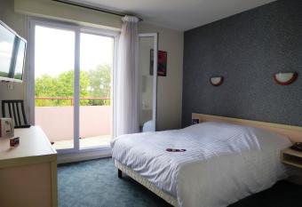 Hotel Agena Hagondange allows 18 year olds to book a room