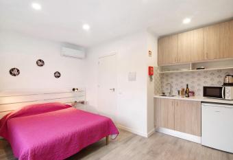 Apartamento Cosy has Balcony rooms