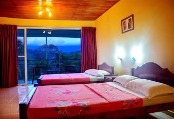 Rainforest Lodge, Deniyaya has Smoking/Balcony rooms