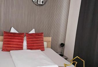 Bird Home Room 11 has Balcony rooms