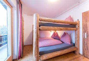 Berggasthof Biberg has Balcony rooms