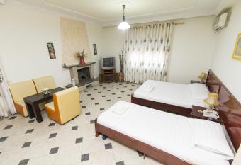 Vila 57 HOTEL has Balcony rooms