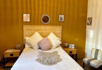 Terminal expres allows 18 year olds to book a room