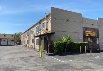 Valley Motel El Cajon San Diego has Smoking rooms