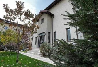 Cosy home near Bucharest has Balcony rooms