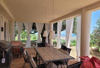 Seele baumeln lassen im Olivenhain (Meeresn  he) has Balcony rooms