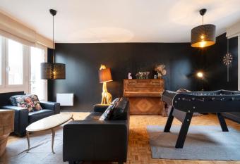 La Messine has Balcony rooms