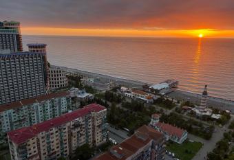 Orbi city Panorama towers has rooms with a private hot tub