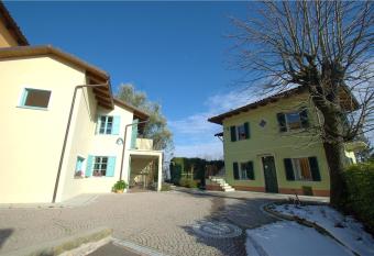 Casa Brina Suites allows 18 year olds to book a room