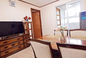 2 Bedroom Condo Unit near Burnham Park by Zoneville Condominiums has Smoking/Balcony rooms