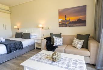 Unit 261 Brookes Hill Suites has Balcony rooms