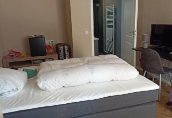 Hotel zur Panke Wohnung 3 has Balcony rooms