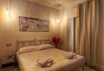 Foresteria Del Borgo Etrusco has Balcony rooms