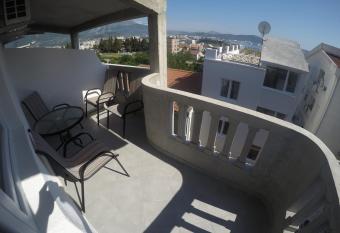 Apartments Miki has Balcony rooms