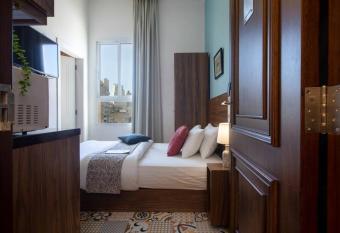 Teta Wadads Studio in Mar Mikhael allows 18 year olds to book a room