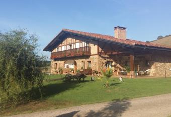 Lezamakoetxe allows 18 year olds to book a room