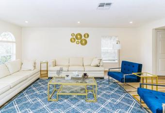 4-Bed 3 5-Bath Getaway Newly Remodeled allows 18 year olds to book a room