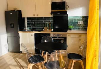 Appartement standing Le Havre has Balcony rooms