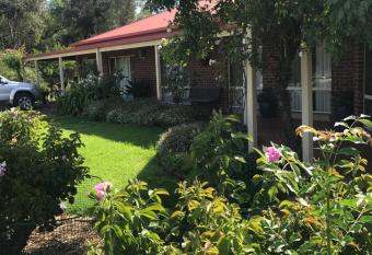 La Bella Rosa allows 18 year olds to book a room