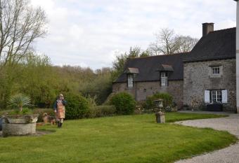 Gite des Trauchandieres has Balcony rooms
