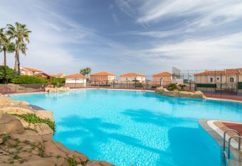 Holiday Beach El Faro has Balcony rooms