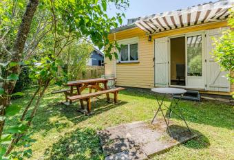La Patte D oie has Balcony rooms