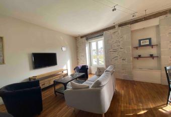 Casa Blancheraie allows 18 year olds to book a room