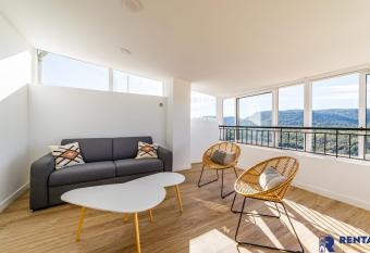 la grande vue exceptionnelle wifi allows 18 year olds to book a room