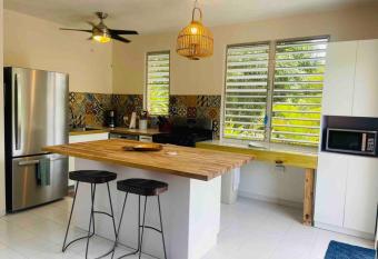3 Bedroom Retreat in Rincon Casa Pina Suave, Rustic with Yard & Patio has Balcony rooms