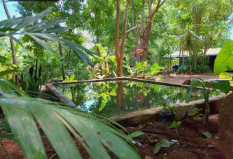 Huellas Hostel has Balcony rooms