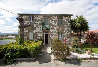 Casa San Marti  o Teo allows 18 year olds to book a room