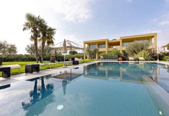 Agriturismo Le Campagnole Pink has Balcony rooms